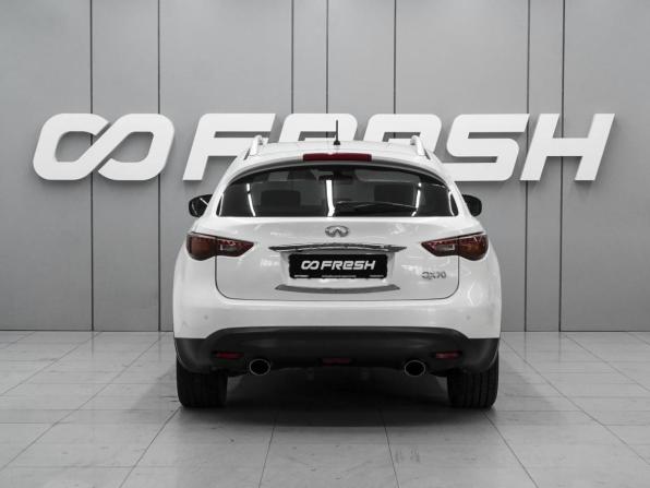 Infiniti QX70 с пробегом 2016 года, цена 2 350 000 рублей, 137877 км, внедорожник, Автокод Объявления