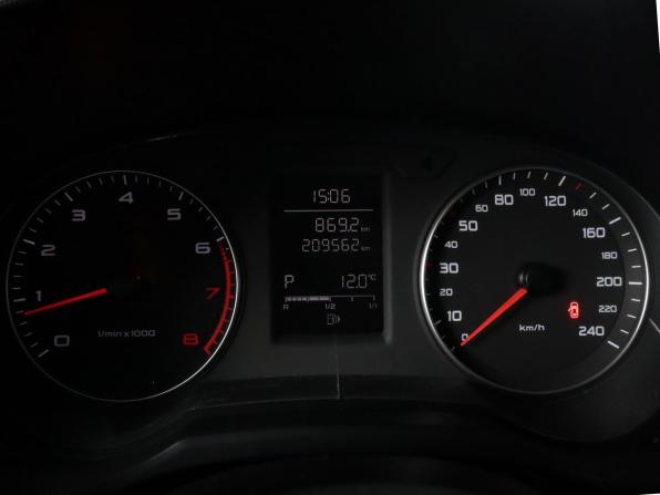 Audi A1 I (8X) с пробегом 2011 года, цена 949 000 рублей, 209561 км, хэтчбек, Автокод Объявления