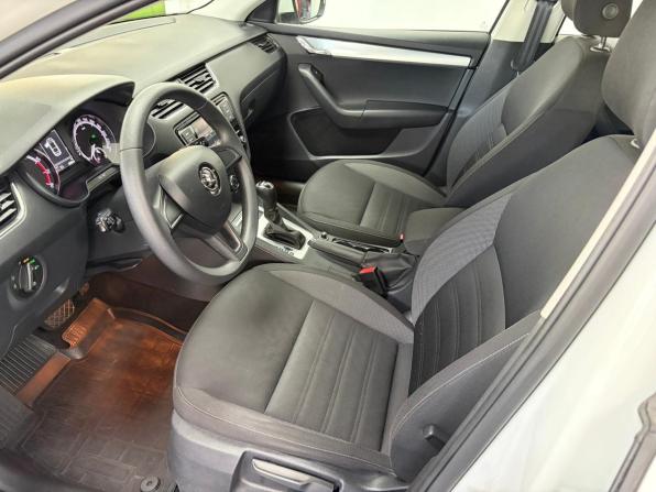 Skoda Octavia III (A7) Рестайлинг с пробегом 2019 года, цена 1 828 000 рублей, 61080 км, лифтбек, Автокод Объявления