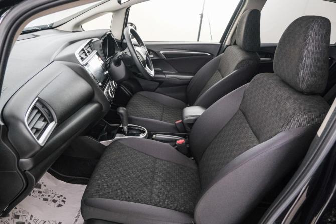 Honda Fit III с пробегом 2016 года, цена 1 029 000 рублей, 93500 км, хэтчбек, Автокод Объявления
