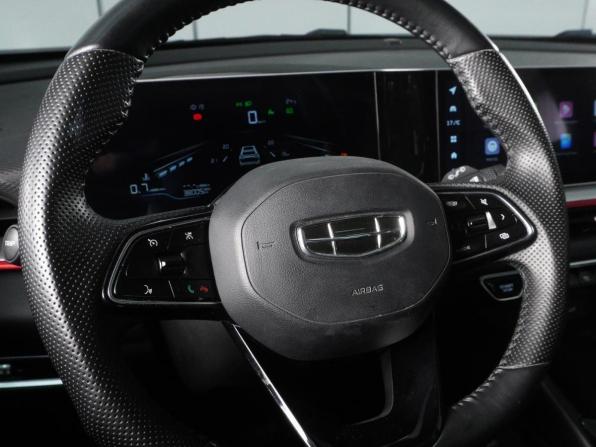 Geely Coolray I Рестайлинг с пробегом 2023 года, цена 2 130 000 рублей, 38005 км, внедорожник, Автокод Объявления