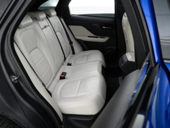 Jaguar F-Pace I с пробегом 2016 года, цена 2 497 055 рублей, 87273 км, внедорожник, Автокод Объявления