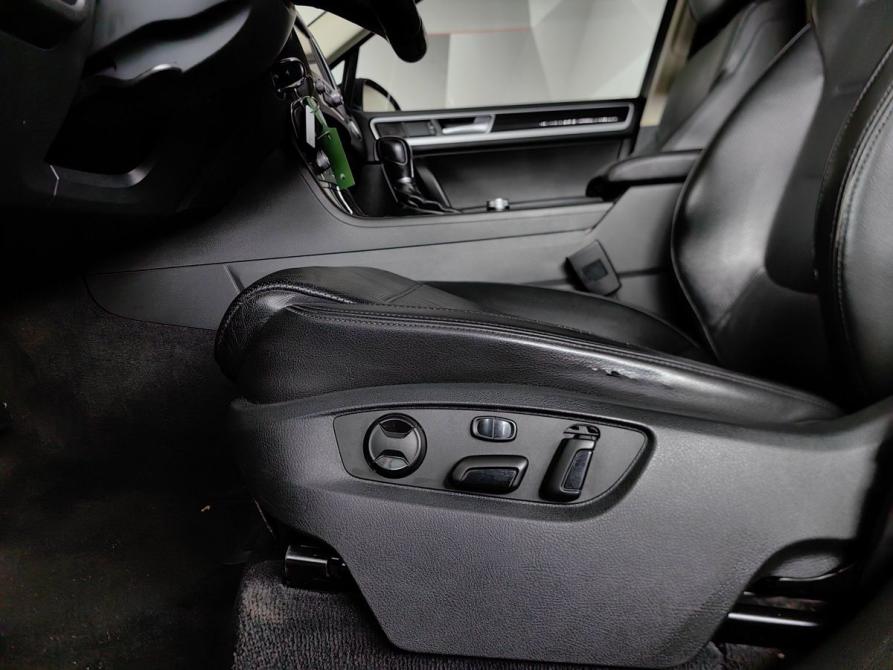 Volkswagen Touareg II Рестайлинг Москва  - изображение 22