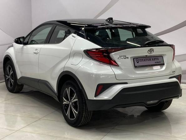 Новый Toyota C-HR I Рестайлинг 2022 года, цена 2 800 000 рублей, внедорожник, Автокод Объявления