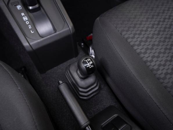 Suzuki Jimny IV с пробегом 2025 года, цена 4 500 000 рублей, 74 км, внедорожник, Автокод Объявления