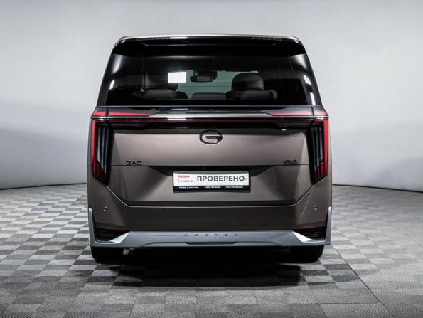 GAC M8 с пробегом 2024 года, цена 4 150 000 рублей, 38253 км, минивэн, Автокод Объявления