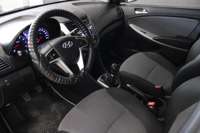 Hyundai Solaris I с пробегом 2014 года, цена 718 000 рублей, 163000 км, седан, Автокод Объявления