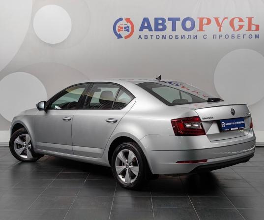 Skoda Octavia III (A7) Рестайлинг с пробегом 2018 года, цена 2 245 000 рублей, 83123 км, лифтбек, Автокод Объявления