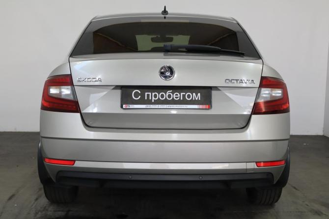 Skoda Octavia III (A7) Рестайлинг с пробегом 2020 года, цена 1 749 000 рублей, 136000 км, лифтбек, Автокод Объявления