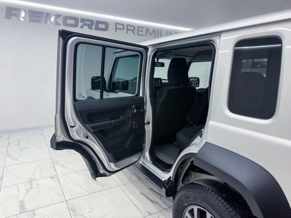 Suzuki Jimny IV с пробегом 2025 года, цена 3 650 000 рублей, 614 км, внедорожник, Автокод Объявления