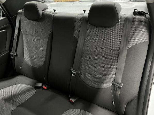 Hyundai Solaris I с пробегом 2013 года, цена 610 000 рублей, 262900 км, седан, Автокод Объявления