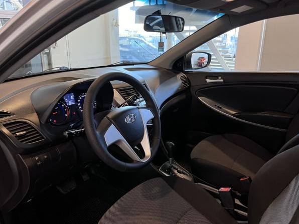 Hyundai Solaris I с пробегом 2012 года, цена 675 000 рублей, 168172 км, седан, Автокод Объявления