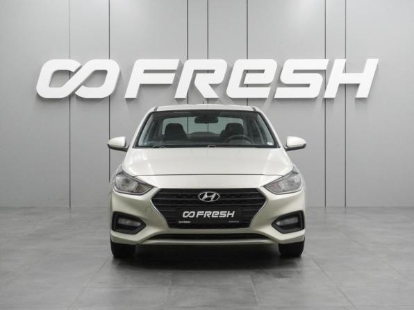 Hyundai Solaris II с пробегом 2019 года, цена 1 428 000 рублей, 119039 км, седан, Автокод Объявления