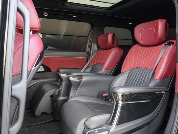 GAC M8 с пробегом 2023 года, цена 4 198 000 рублей, 40559 км, минивэн, Автокод Объявления