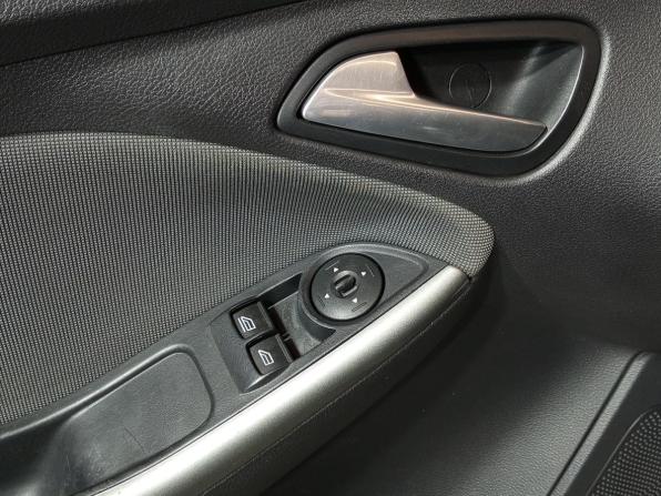 Ford Focus III с пробегом 2012 года, цена 530 000 рублей, 226293 км, хэтчбек, Автокод Объявления