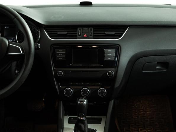 Skoda Octavia III (A7) с пробегом 2015 года, цена 1 209 700 рублей, 160084 км, лифтбек, Автокод Объявления
