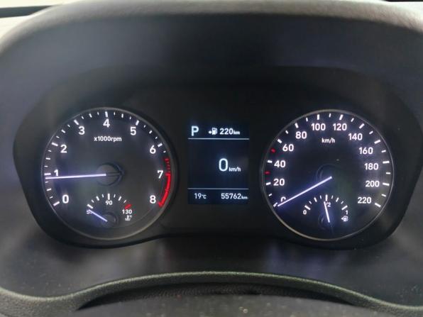 Hyundai Solaris II с пробегом 2019 года, цена 1 499 000 рублей, 55760 км, седан, Автокод Объявления