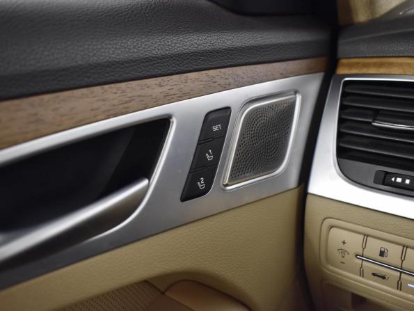 Genesis G80 I с пробегом 2018 года, цена 2 499 900 рублей, 240903 км, седан, Автокод Объявления