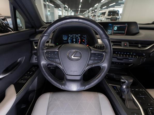 Lexus UX I с пробегом 2019 года, цена 3 270 000 рублей, 67328 км, внедорожник, Автокод Объявления