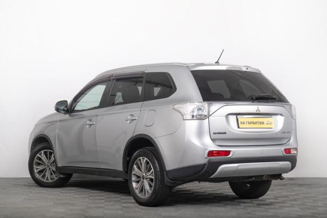 Mitsubishi Outlander III с пробегом 2014 года, цена 1 929 000 рублей, 178000 км, внедорожник, Автокод Объявления