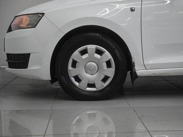 Skoda Rapid I с пробегом 2014 года, цена 790 000 рублей, 205000 км, лифтбек, Автокод Объявления