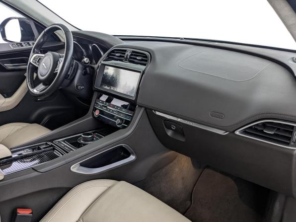 Jaguar F-Pace I с пробегом 2019 года, цена 3 399 000 рублей, 94499 км, внедорожник, Автокод Объявления