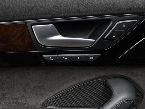 Audi A8 III (D4) Рестайлинг с пробегом 2015 года, цена 2 800 000 рублей, 76326 км, седан, Автокод Объявления