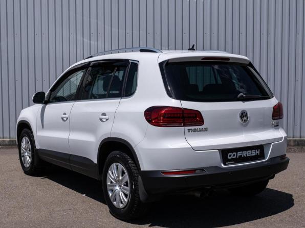 Volkswagen Tiguan I Рестайлинг с пробегом 2015 года, цена 2 350 000 рублей, 74201 км, внедорожник, Автокод Объявления