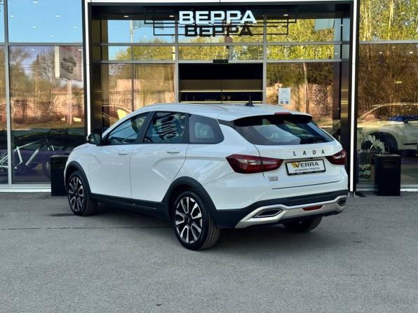 Lada (ВАЗ) Vesta I Рестайлинг (NG) с пробегом 2024 года, цена 1 390 000 рублей, 27247 км, универсал, Автокод Объявления