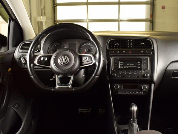 Volkswagen Polo V Рестайлинг с пробегом 2016 года, цена 915 997 рублей, 164753 км, седан, Автокод Объявления