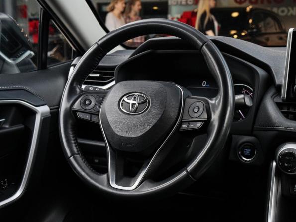 Toyota RAV4 V (XA50) с пробегом 2021 года, цена 3 320 000 рублей, 76233 км, внедорожник, Автокод Объявления