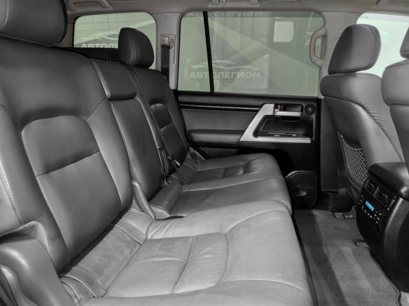 Toyota Land Cruiser 200 Series с пробегом 2010 года, цена 2 750 000 рублей, 260000 км, внедорожник, Автокод Объявления