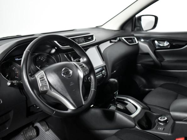 Nissan Qashqai II с пробегом 2018 года, цена 1 640 000 рублей, 122123 км, внедорожник, Автокод Объявления