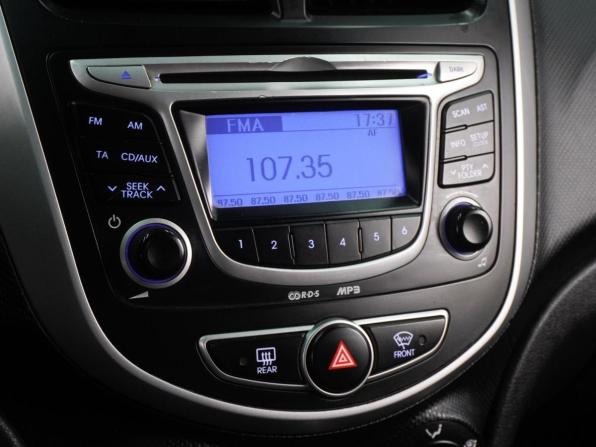 Hyundai Solaris I с пробегом 2012 года, цена 699 000 рублей, 191906 км, седан, Автокод Объявления
