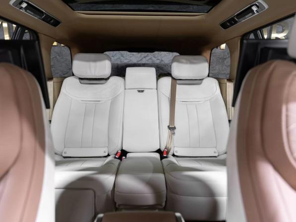 Новый Land Rover Range Rover V 2025 года, цена 31 990 000 рублей, внедорожник, Автокод Объявления