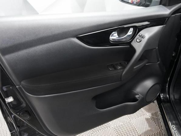 Nissan Qashqai II с пробегом 2017 года, цена 1 960 000 рублей, 92313 км, внедорожник, Автокод Объявления