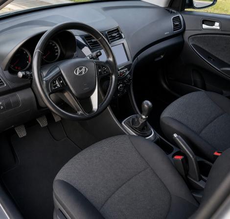 Hyundai Solaris I с пробегом 2012 года, цена 590 000 рублей, 222256 км, седан, Автокод Объявления