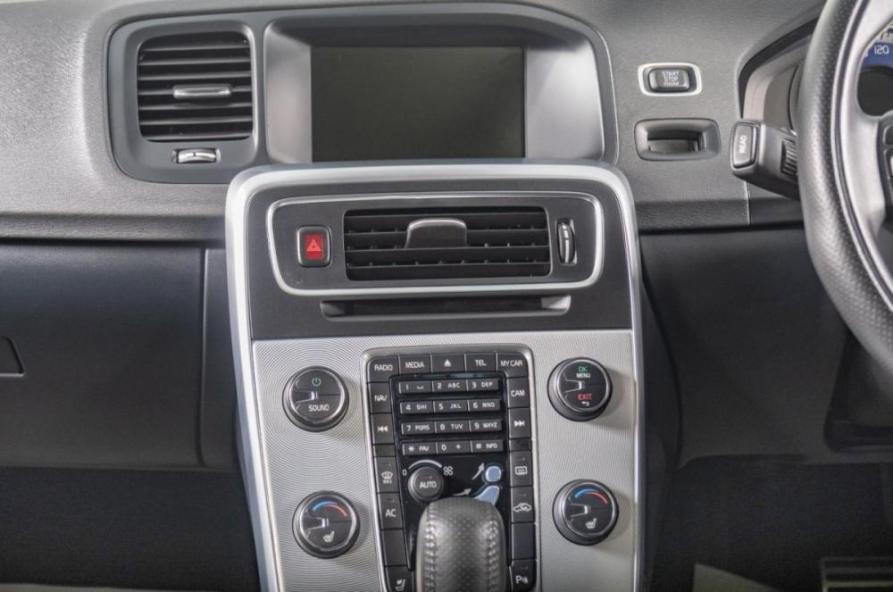 Volvo V60 I Томск  - изображение 16