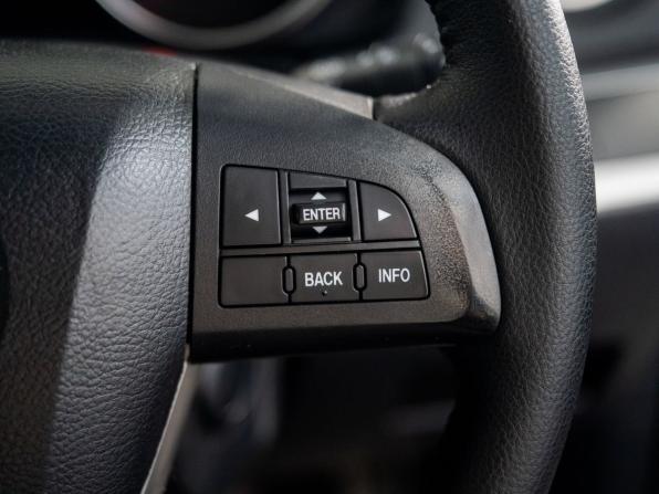 Mazda Axela II Рестайлинг с пробегом 2011 года, цена 860 500 рублей, 156019 км, хэтчбек, Автокод Объявления