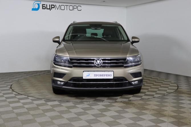 Volkswagen Tiguan II с пробегом 2017 года, цена 2 469 990 рублей, 115337 км, внедорожник, Автокод Объявления