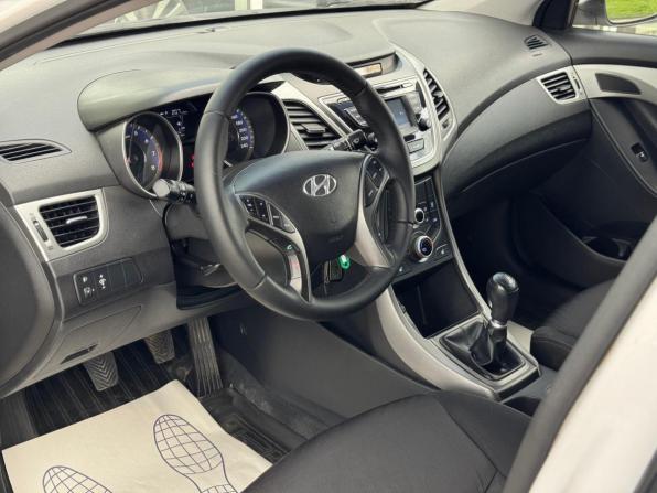 Hyundai Elantra V (MD) Рестайлинг с пробегом 2014 года, цена 1 059 000 рублей, 144564 км, седан, Автокод Объявления