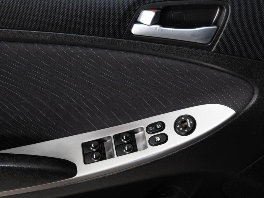 Hyundai Solaris I Рестайлинг Казань  - изображение 16