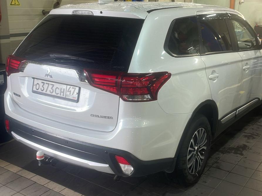 Mitsubishi Outlander III Рестайлинг 2 Санкт-Петербург  - изображение 5