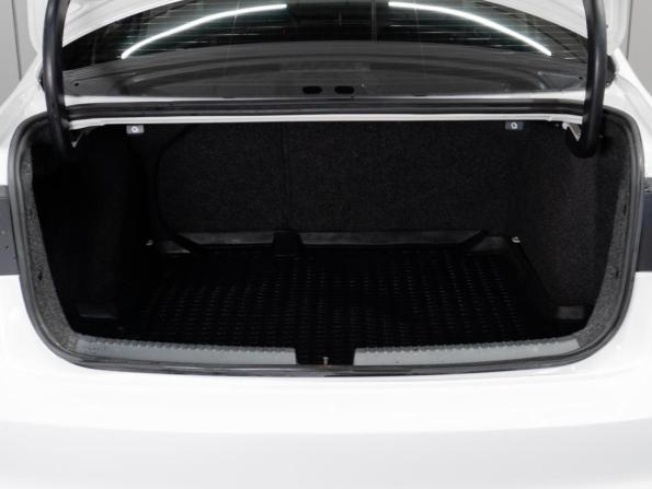 Volkswagen Jetta VI Рестайлинг с пробегом 2015 года, цена 1 065 000 рублей, 230142 км, седан, Автокод Объявления