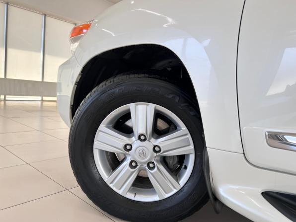 Toyota Land Cruiser 200 Series Рестайлинг 1 с пробегом 2013 года, цена 3 800 000 рублей, 218223 км, внедорожник, Автокод Объявления