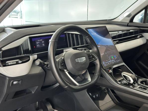 Geely Atlas II с пробегом 2024 года, цена 2 977 000 рублей, 39793 км, внедорожник, Автокод Объявления