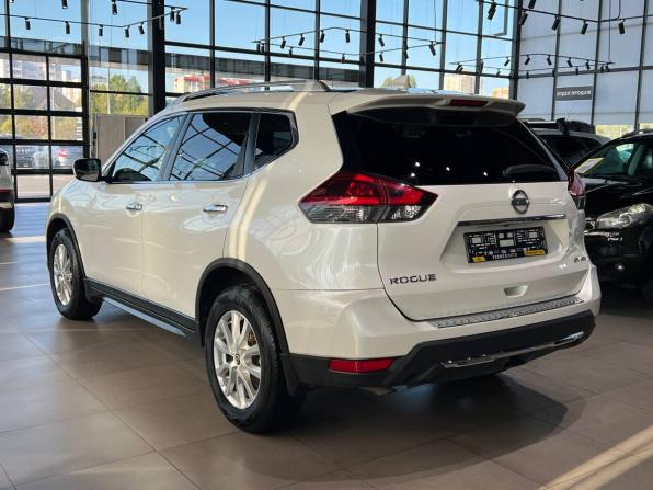 Nissan Rogue II Рестайлинг с пробегом 2018 года, цена 1 875 000 рублей, 118000 км, внедорожник, Автокод Объявления