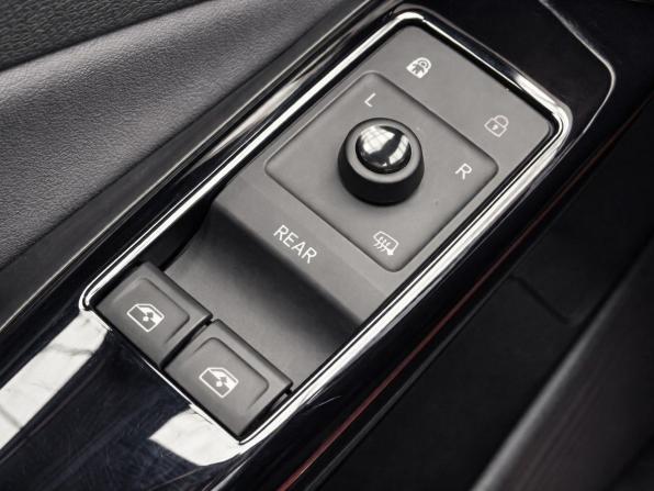 Volkswagen ID.4 с пробегом 2022 года, цена 2 892 000 рублей, 47471 км, внедорожник, Автокод Объявления
