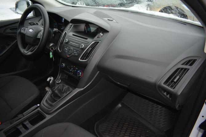 Ford Focus III Рестайлинг с пробегом 2019 года, цена 949 000 рублей, 241000 км, хэтчбек, Автокод Объявления