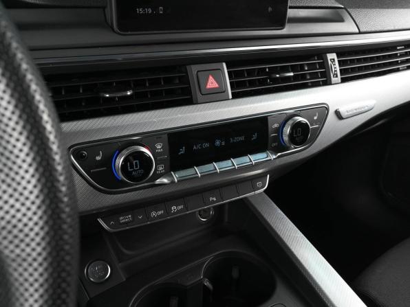 Audi A4 V (B9) с пробегом 2019 года, цена 2 489 000 рублей, 149145 км, универсал, Автокод Объявления